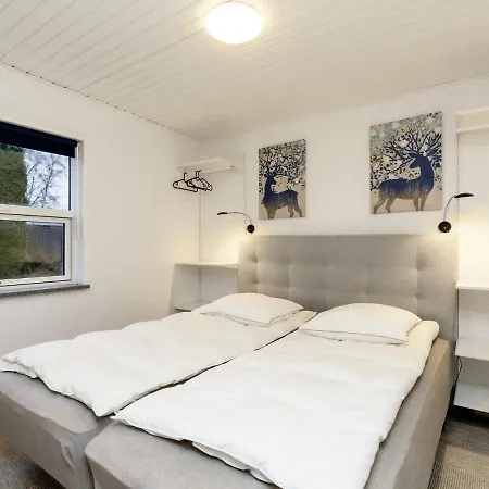 度假居 6 Person In Idestrup-by Traum