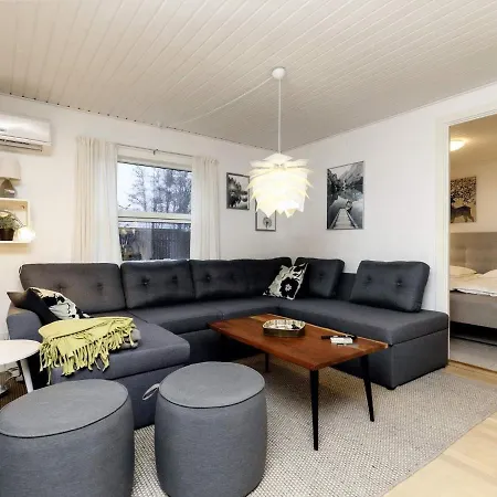 6 Person In Idestrup-by Traum Bøtø By